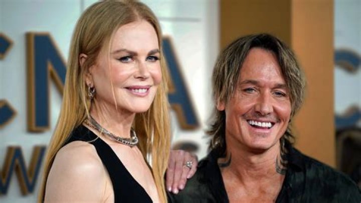 
Nicole Kidman and Keith Urban Hold Hands in Sydney During Holiday Vacation 