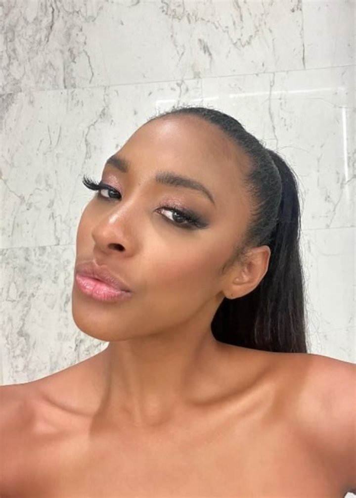 
Notch Height, Weight, Net Worth, Age, Birthday, Wikipedia, Who, Nationality, Biography 