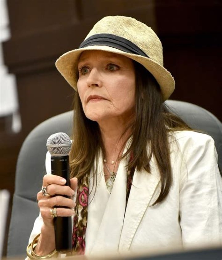 Olivia Hussey Bio (Wiki) 