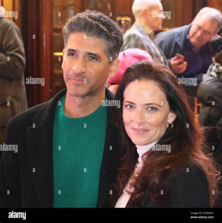 Raza Jaffrey Bio (Wiki) 