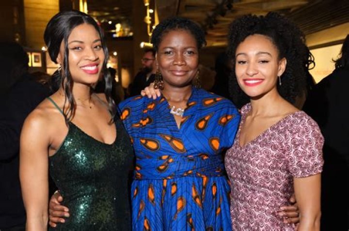 Sarah Niles - Age, Family, Bio