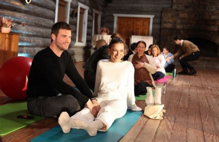 Serenay Sarikaya - Age, Family, Bio