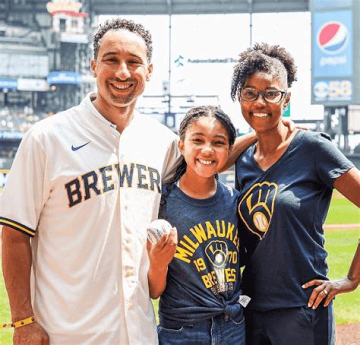 Shaka Smart - Age, Family, Bio