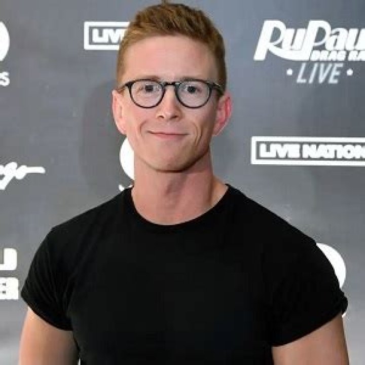 Tyler Oakley Bio (Wiki) 