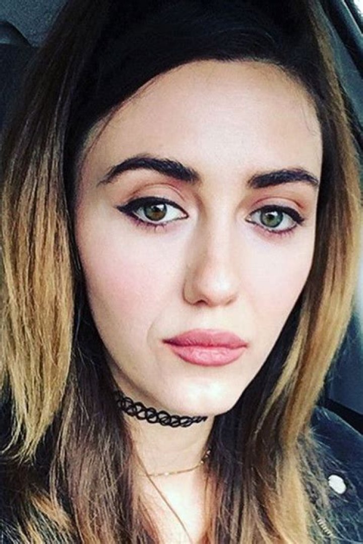 Vanessa Zima - Age, Family, Bio