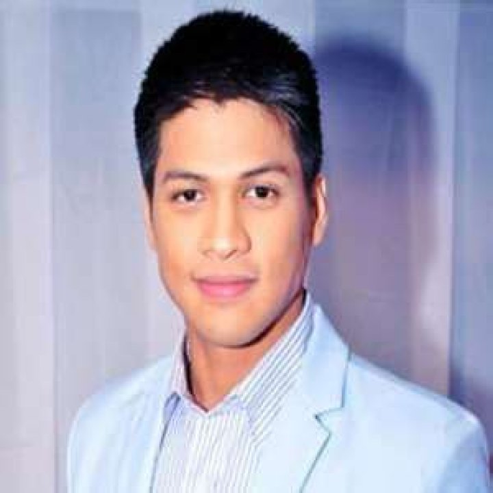 Vin Abrenica Height, Weight, Net Worth, Age, Birthday, Wikipedia, Who, Nationality, Biography