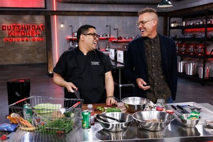 Which cutthroat Kitchen episode do judges compete?