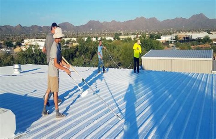 Will elastomeric roof coating stop leaks?