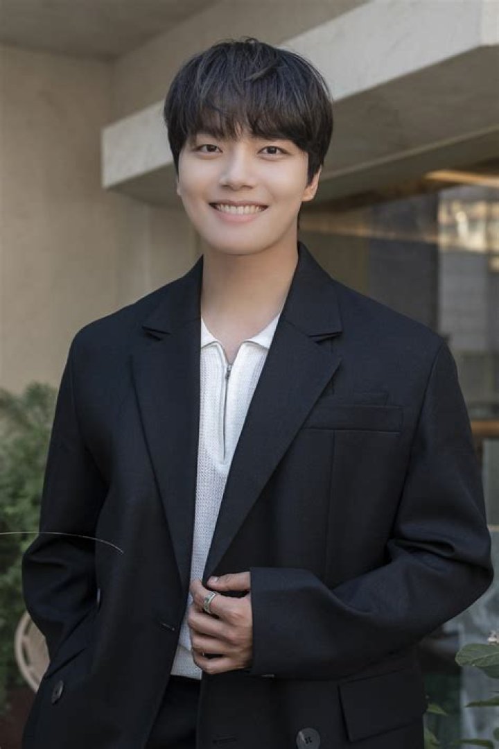 Yeo Jin-goo - Age, Family, Bio